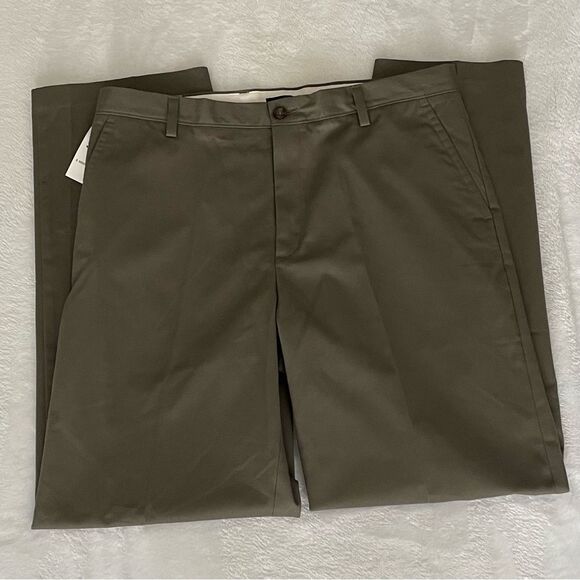 Dockers Easy Khaki Classic Fit Flat Front Pants Men’s Sz 36x32 (Umber) - Picture 2 of 8